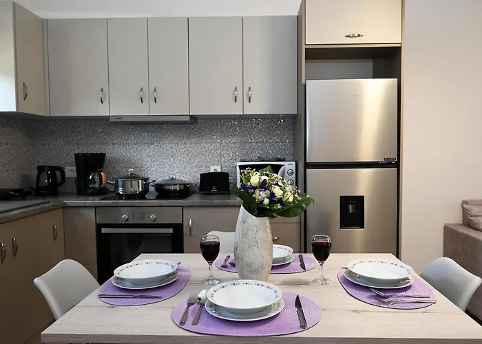 Evdokias Apt,brand New 2025 Modern In The Center Of * アリカナス