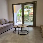 Evdokias Apt,brand New 2025 Modern In The Center Of Daire *