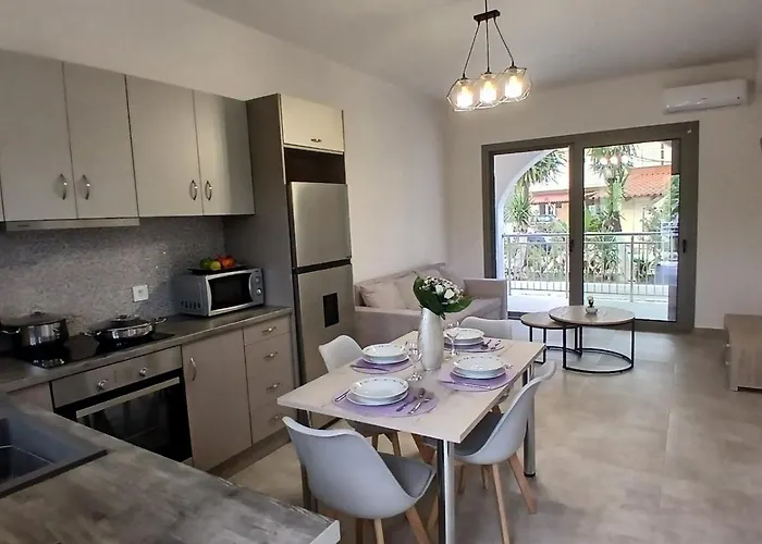 Evdokias Apt,brand New 2025 Modern In The Center Of